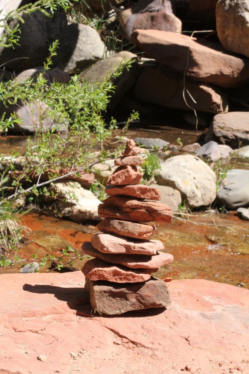 A Welcome Cairn ... Direction Helper